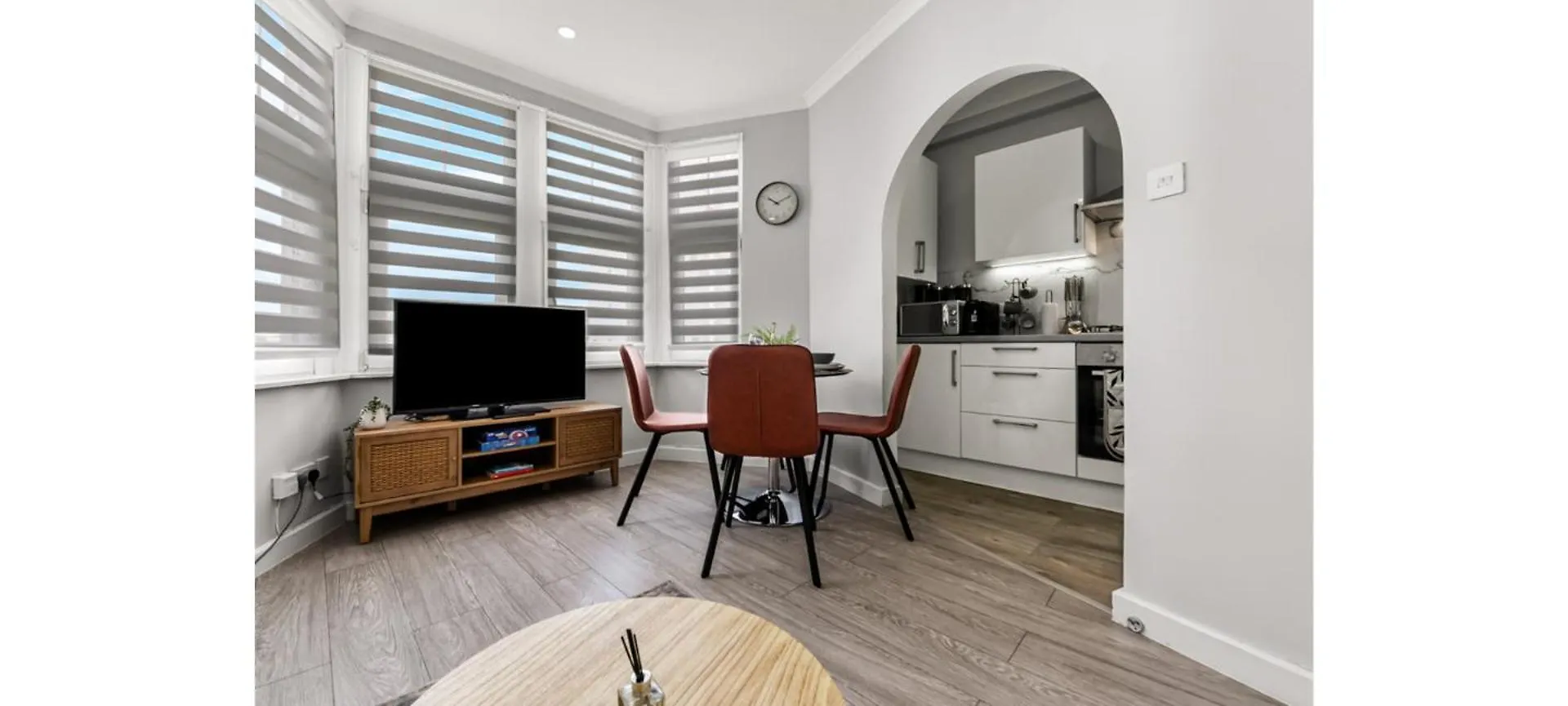 Apartment 2-Bedroom Thameside Getaway London United Kingdom